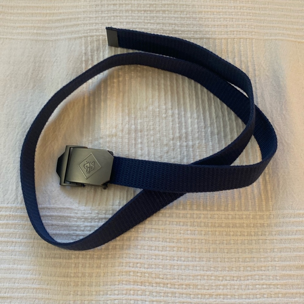 Cub Scout cut-to-fit Belt with Wolf Clip